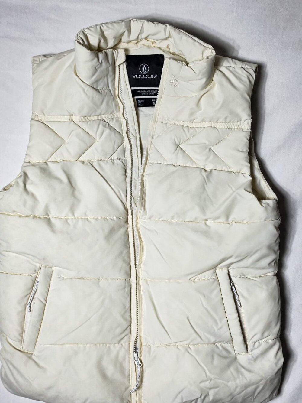 Volcom Cream Quilted Puffer Vest Full Zip-Up Sleeveless Jacket Pockets Skate